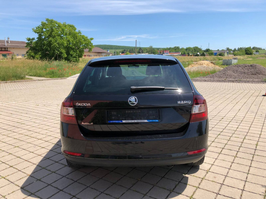 Škoda Rapid Spaceback 1.0TSi DSG Ambition KESSY Panoráma 2018 1.majiteľ 