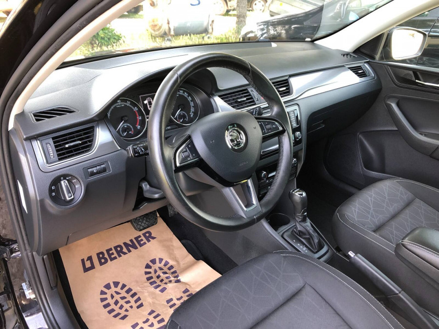 Škoda Rapid Spaceback 1.0TSi DSG Ambition KESSY Panoráma 2018 1.majiteľ 