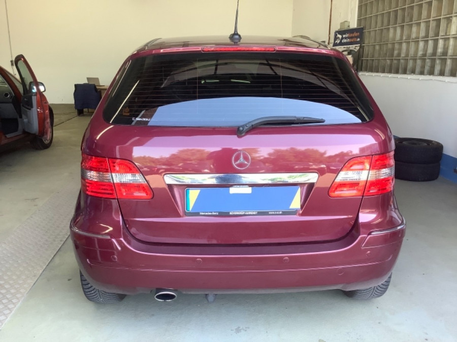 Mercedes Benz B 200 Automat •SPORT•  2007 BI-xenón → cúvacie senzory 