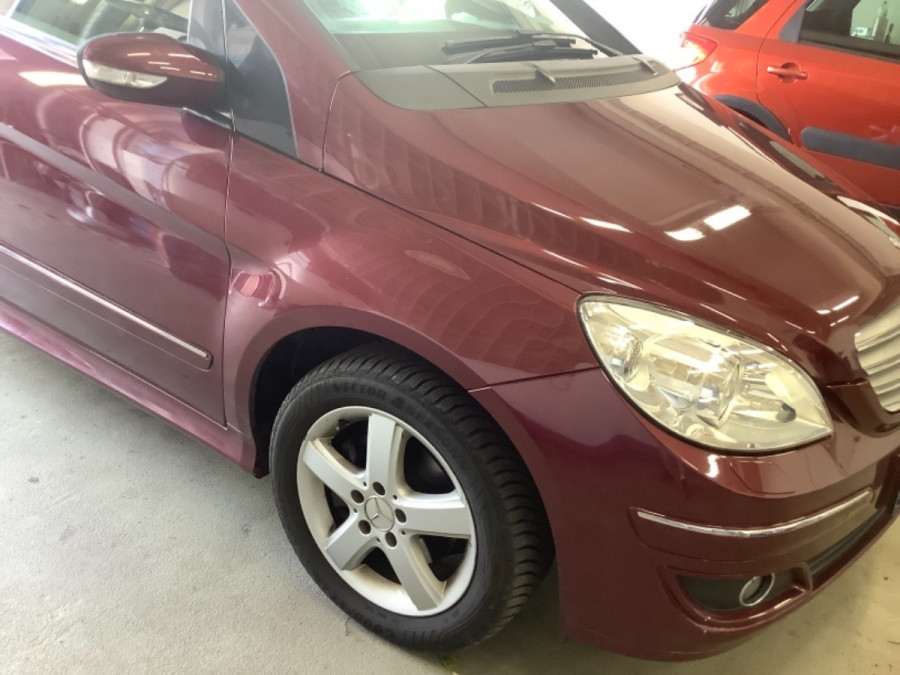 Mercedes Benz B 200 Automat •SPORT•  2007 BI-xenón → cúvacie senzory 