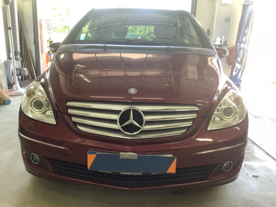 Mercedes Benz B 200 Automat •SPORT•  2007 BI-xenón → cúvacie senzory 