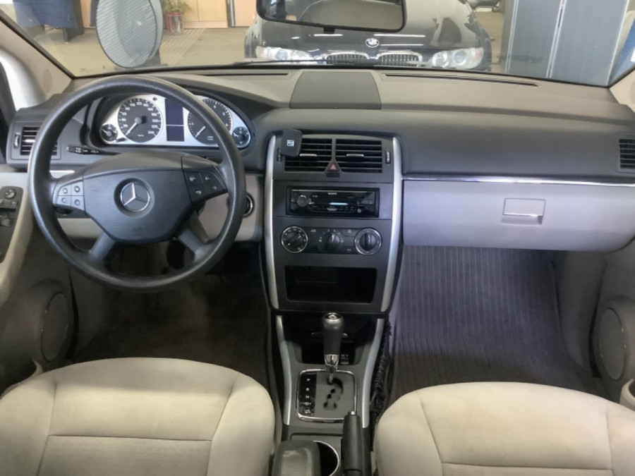 Mercedes Benz B 200 Automat •SPORT•  2007 BI-xenón → cúvacie senzory 