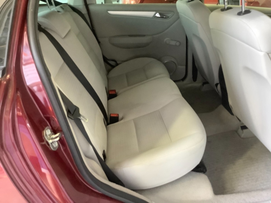 Mercedes Benz B 200 Automat •SPORT•  2007 BI-xenón → cúvacie senzory 