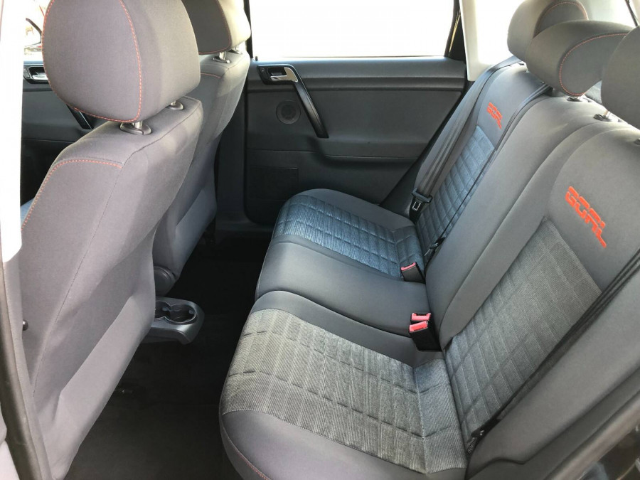 Volkswagen Polo 1.6 Automat • GOAL•  2006 Cúvacie senzory 