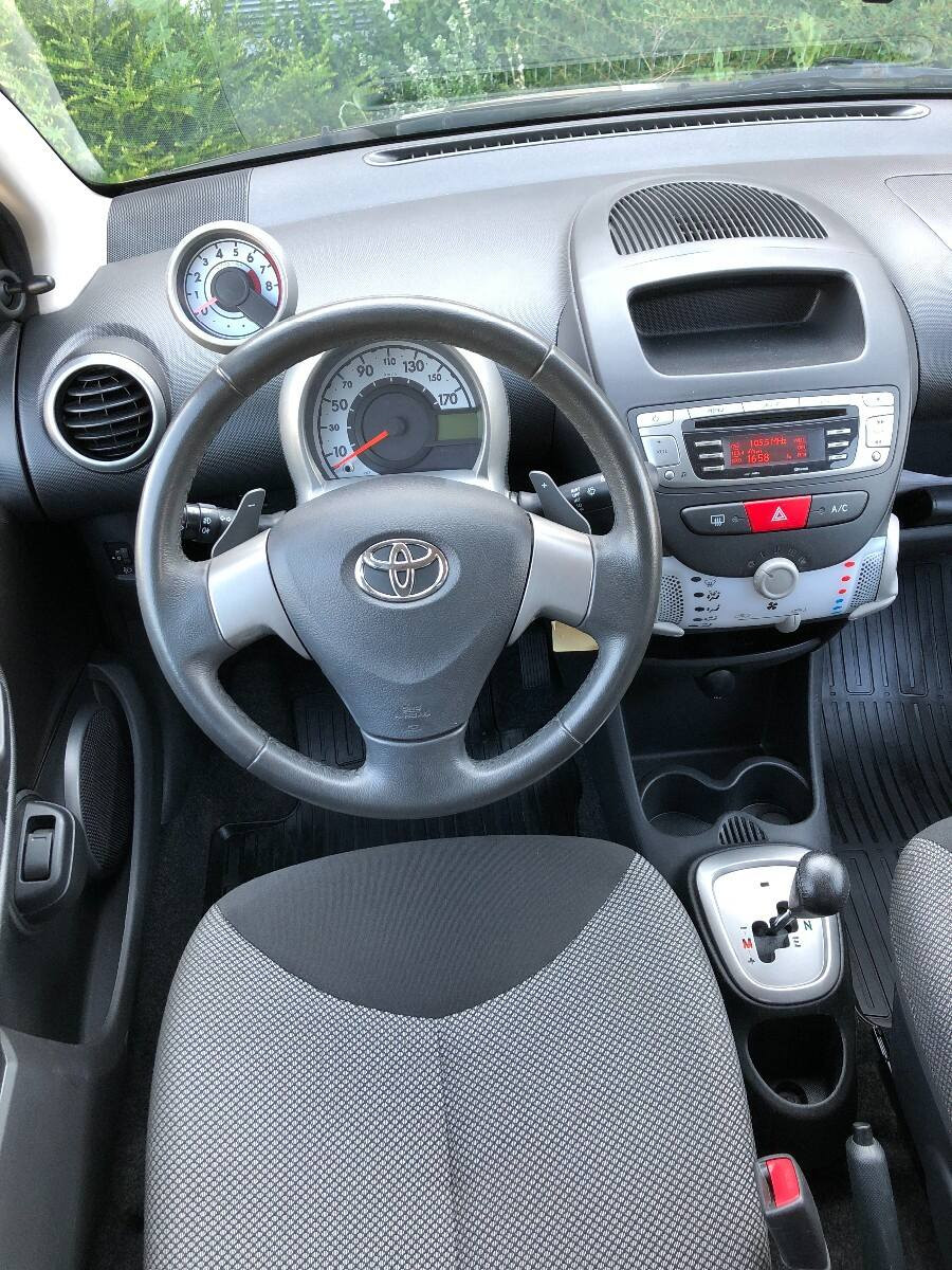 Toyota Aygo 1.0 Automat •ACTIVE• 2013 1.majiteľ → sezónne prezutie