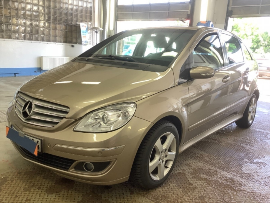 Mercedes Benz B 200 Automat • SPORT•  parkovacie senzory 
