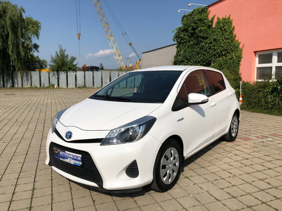 Toyota Yaris 1.5 Automat •HYBRID•  LIFE 2014 Kamera 