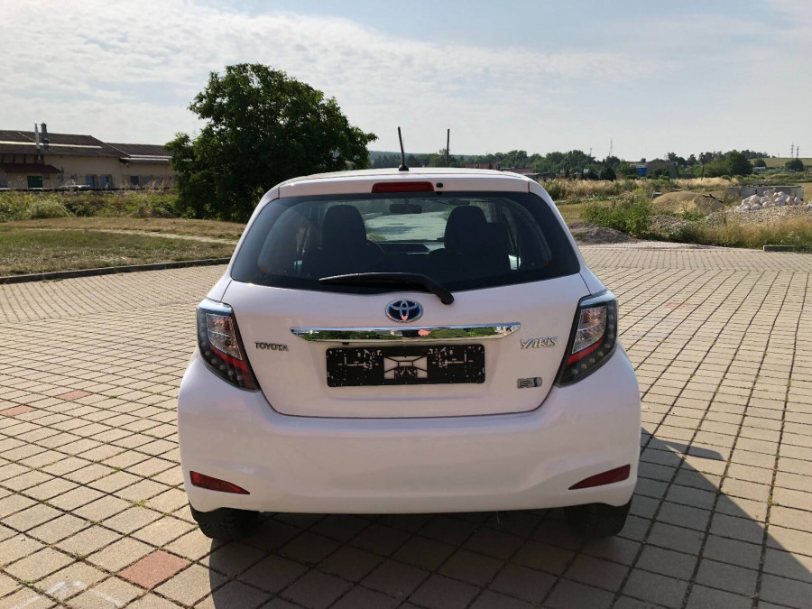 Toyota Yaris 1.5 Automat •HYBRID•  LIFE 2014 Kamera 