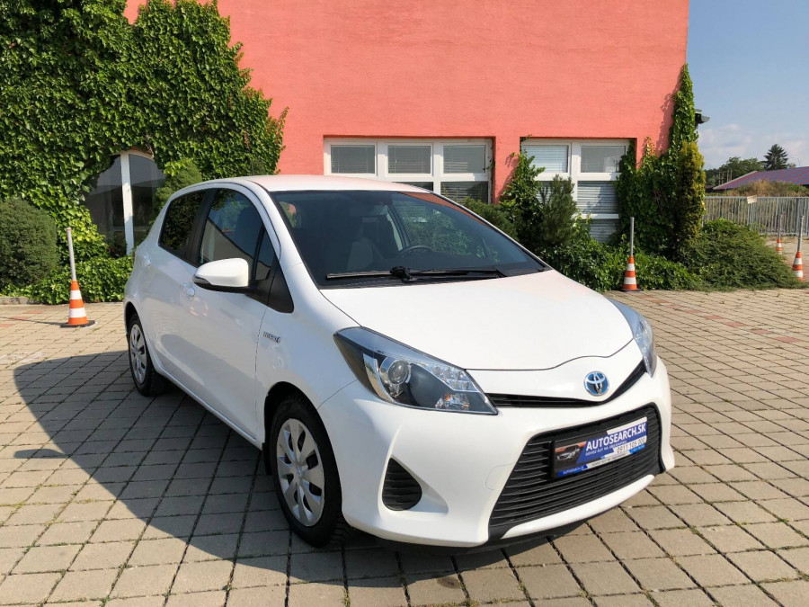 Toyota Yaris 1.5 Automat •HYBRID•  LIFE 2014 Kamera 