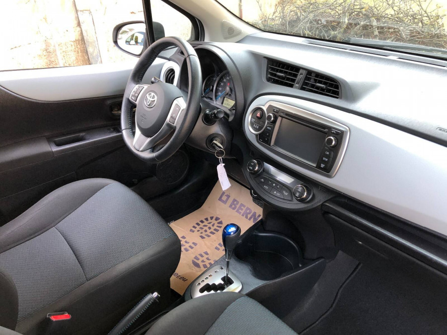 Toyota Yaris 1.5 Automat •HYBRID•  LIFE 2014 Kamera 