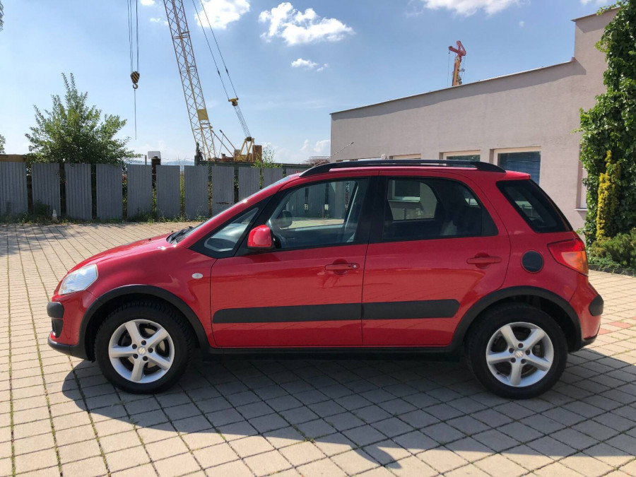Suzuki Sx4 1.6 Automat •COMFORT•  Keyless Ťažné