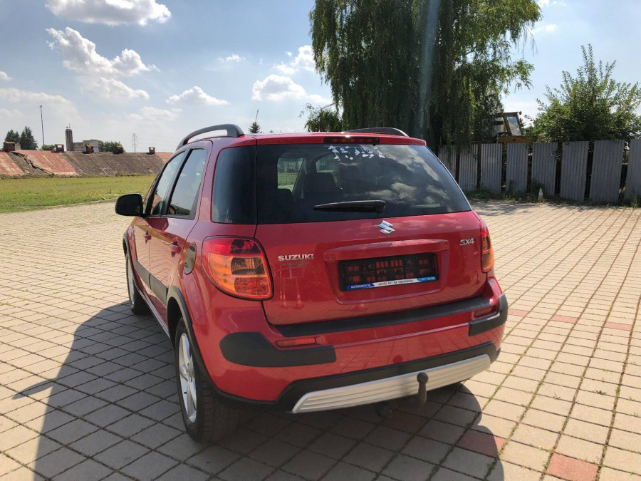 Suzuki Sx4 1.6 Automat •COMFORT•  Keyless Ťažné
