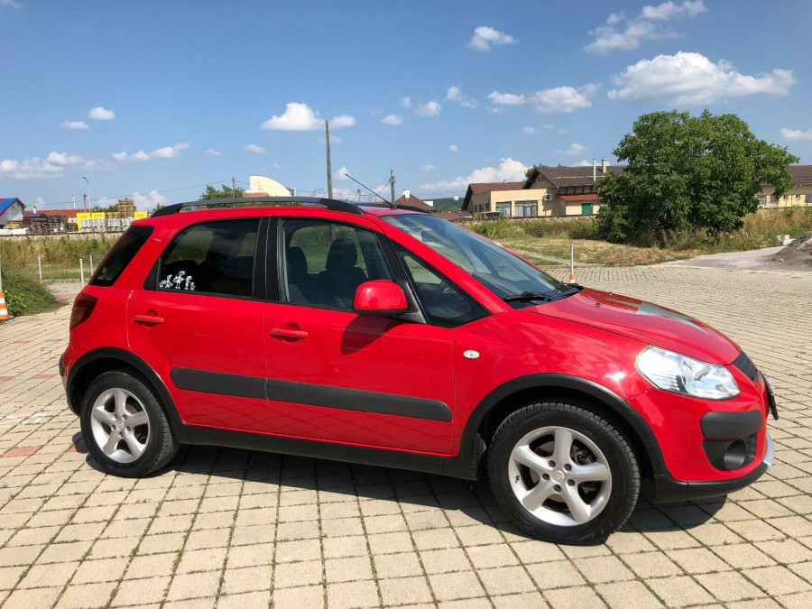 Suzuki Sx4 1.6 Automat •COMFORT•  Keyless Ťažné