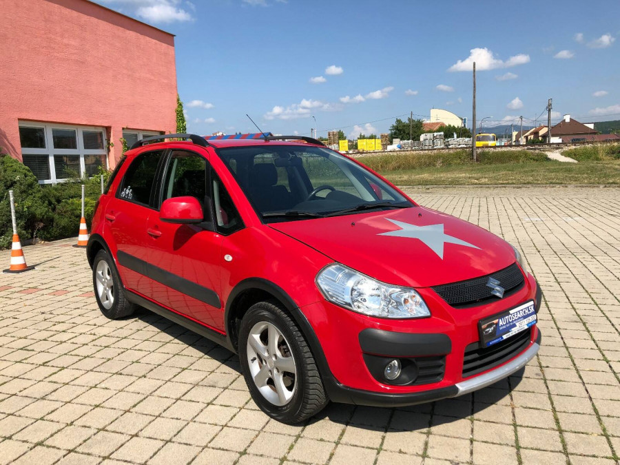 Suzuki Sx4 1.6 Automat •COMFORT•  Keyless Ťažné
