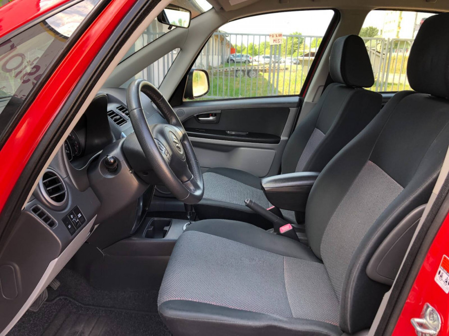 Suzuki Sx4 1.6 Automat •COMFORT•  Keyless Ťažné