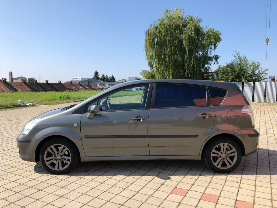 Toyota Corolla Verso 1.8 VVT-i Automat •EXECUTIVE• Webasto 7 miest