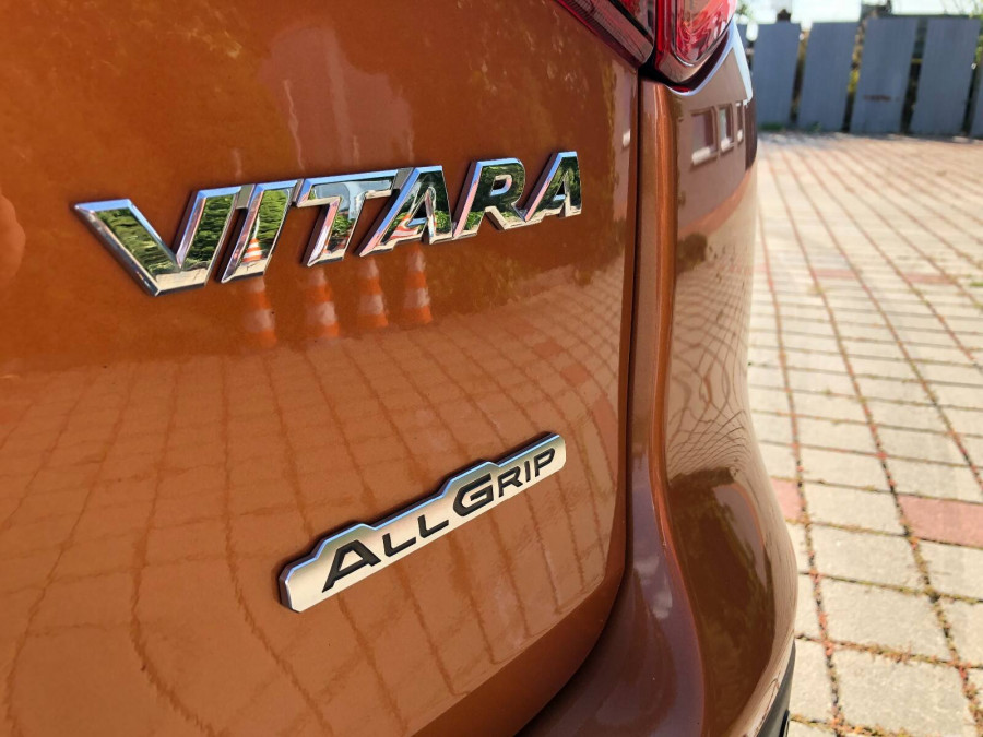 Suzuki Vitara 1.4S Automat 4x4 •ELEGANCE• 2017 → sezónne prezutie