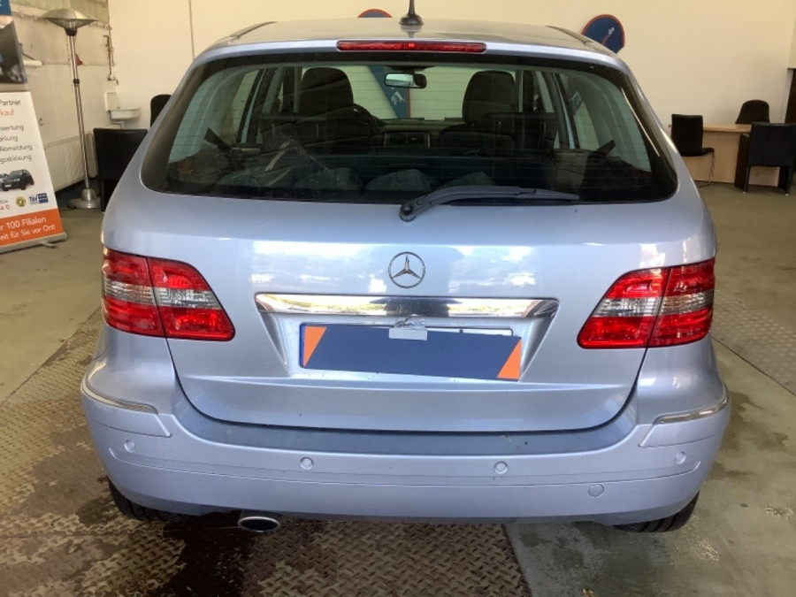 Mercedes Benz B 170 • Special Edition•  2008 + Sezónne prezutie 