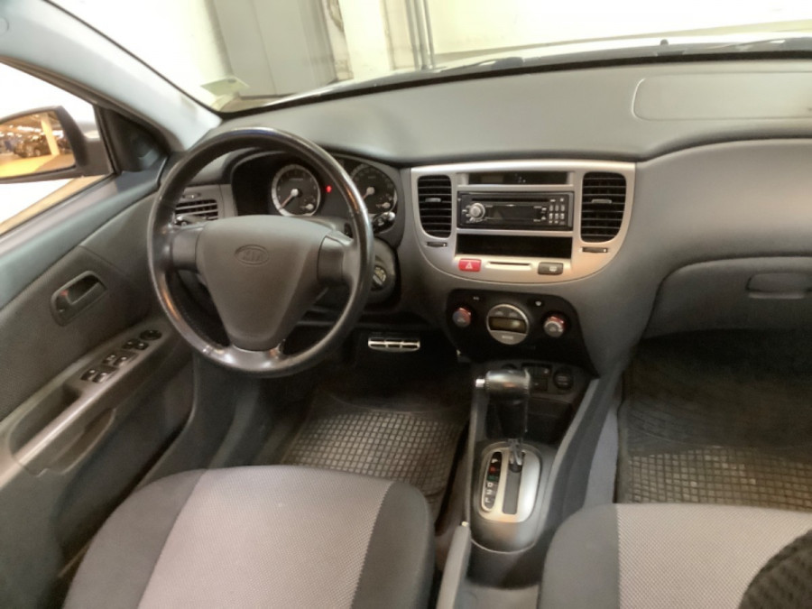 KIA Rio 1.6 Automat EX TOP → Cúvacie senzory 