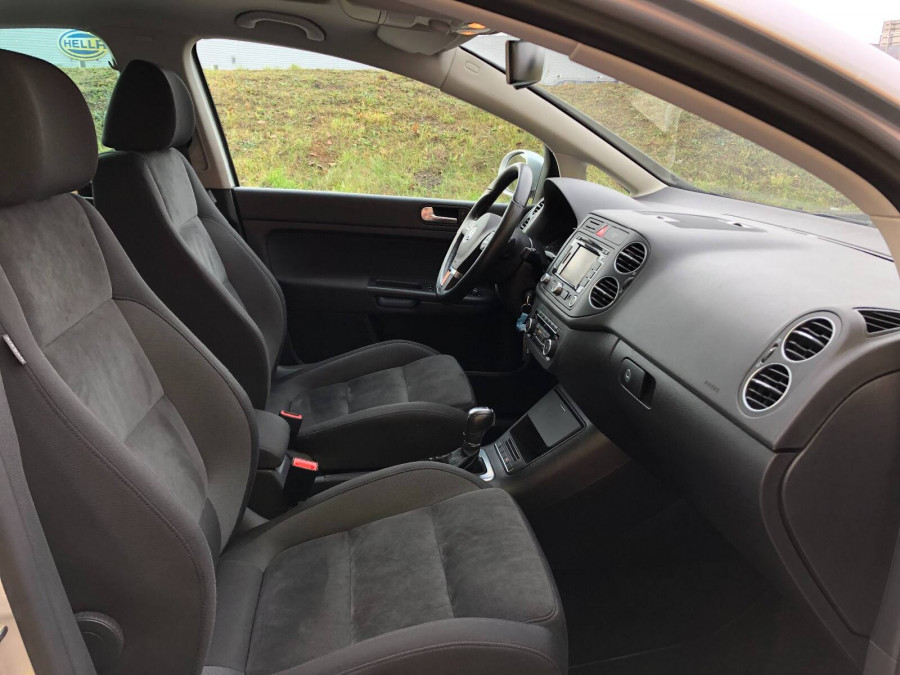 Volkswagen Golf Plus 2.0TDI DSG HIGHLINE 2011 + Sezónne prezutie