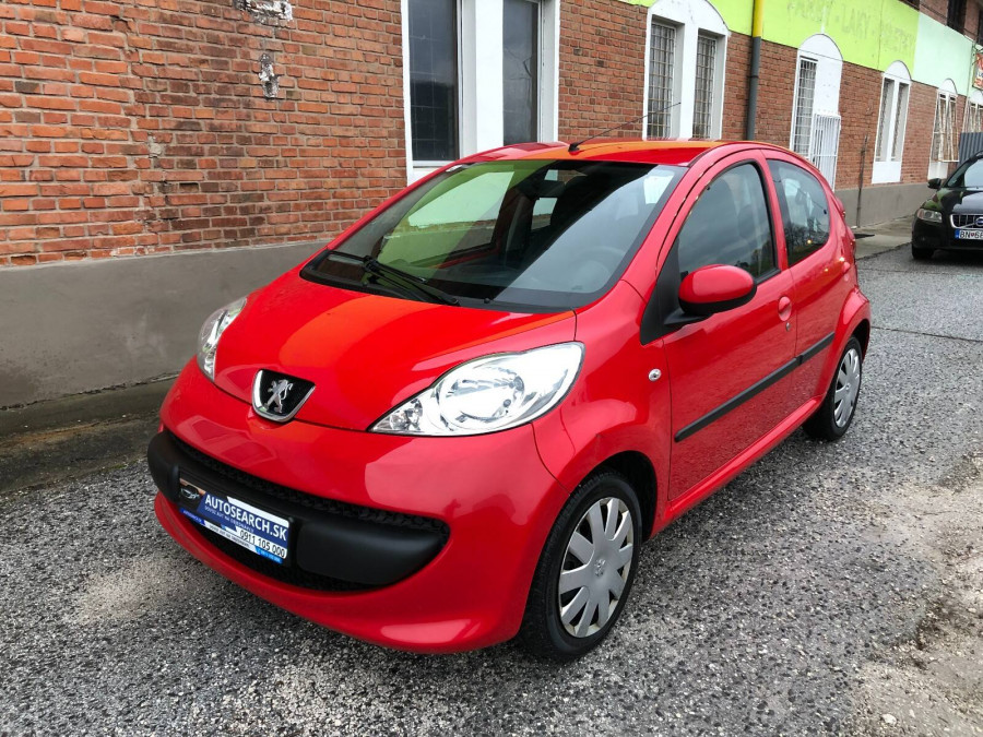 Peugeot 107 1.0 Automat URBAN 1.majiteľ + sezónne prezutie