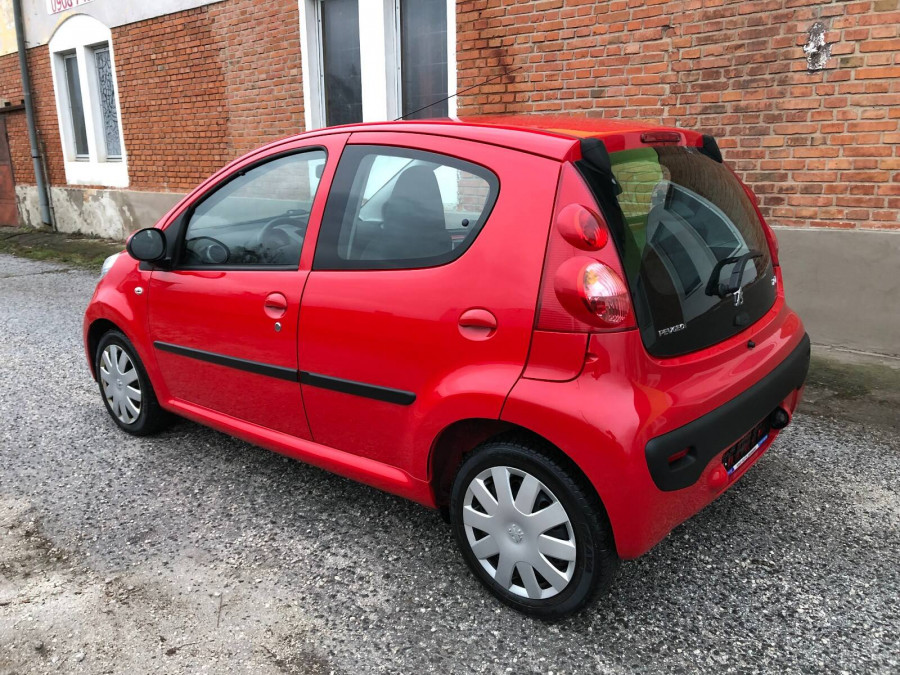 Peugeot 107 1.0 Automat URBAN 1.majiteľ + sezónne prezutie