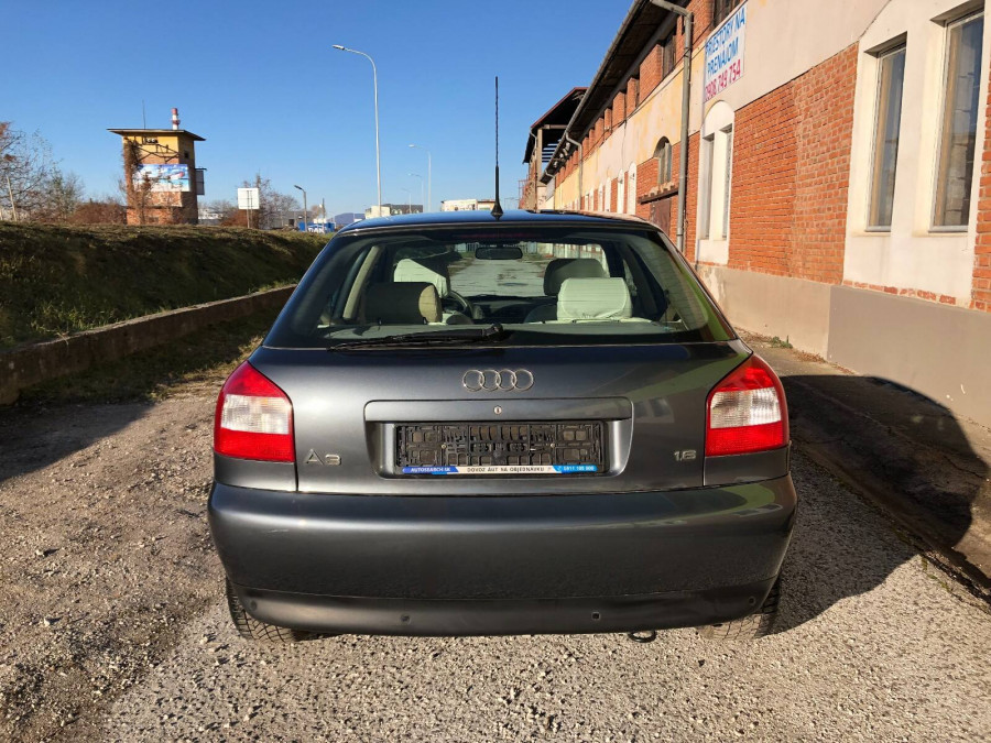 Audi A3 1.6 Automat AMBIENTE 2003